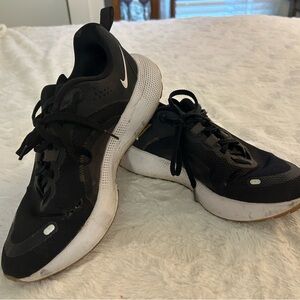 Nike Black and White Athletic Shoes